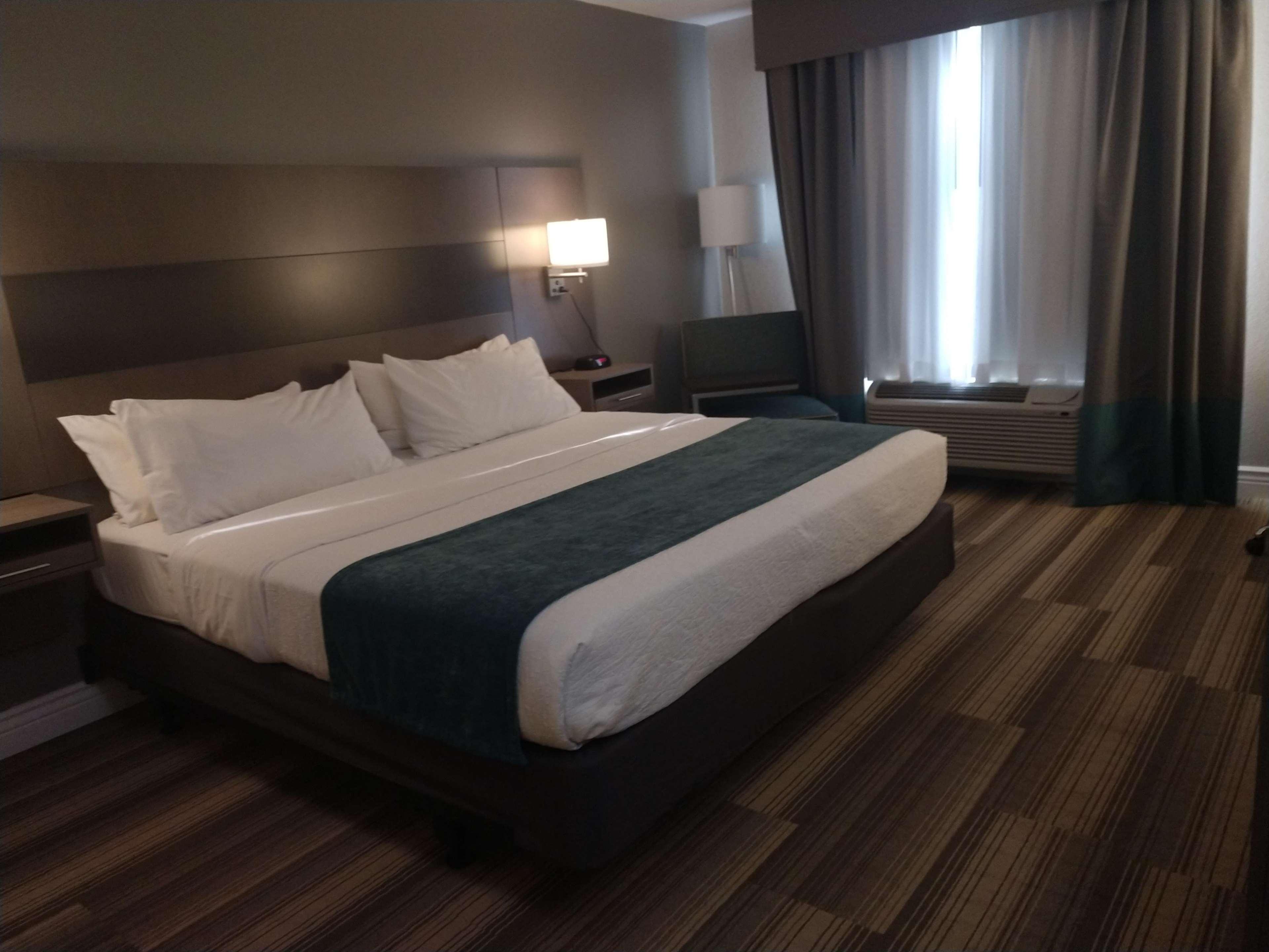 Best Western Casula Motor Inn Eksteriør billede