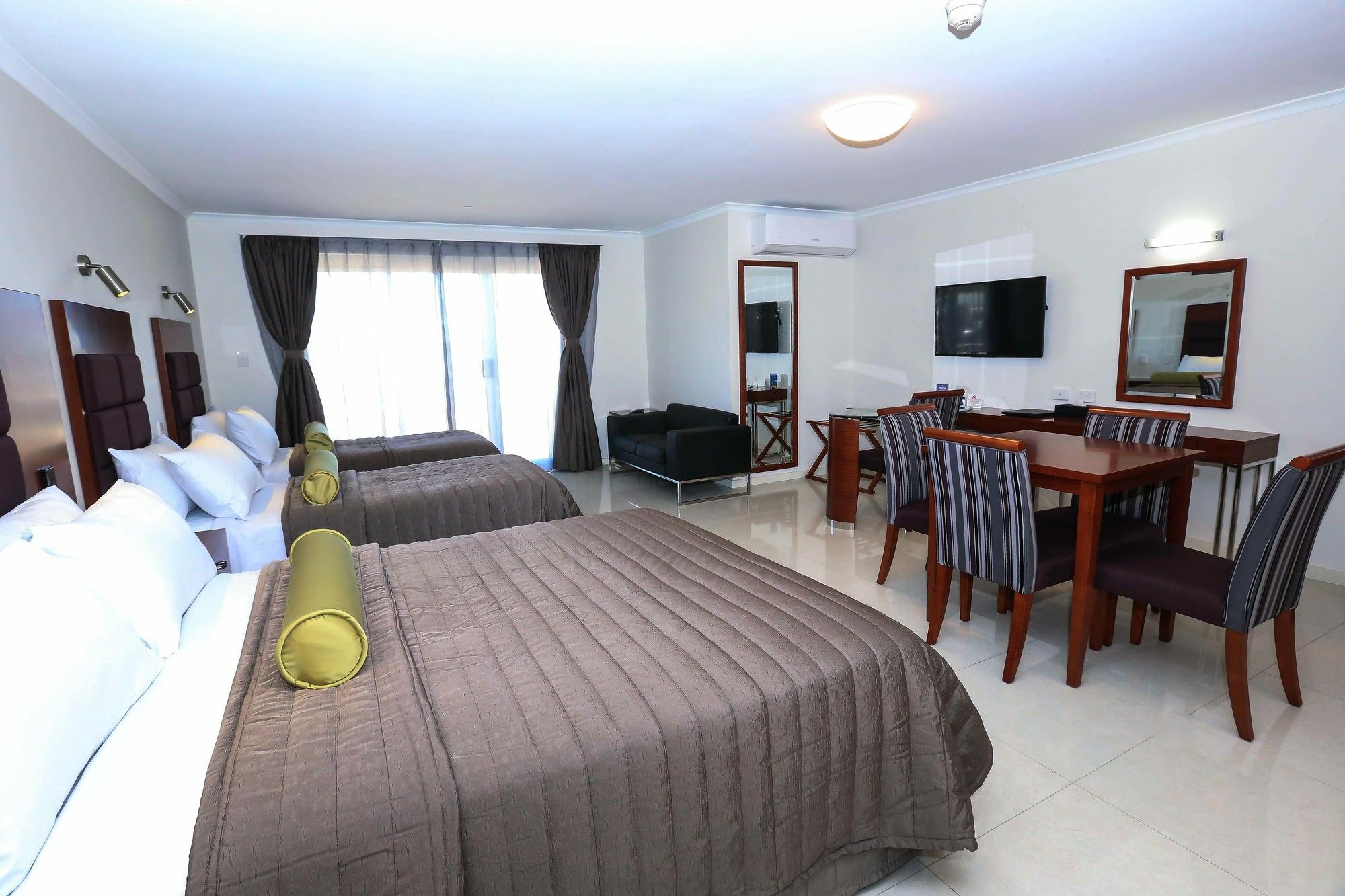 Best Western Casula Motor Inn Eksteriør billede